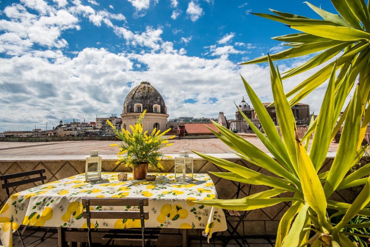 Ferienwohnung Relais Old Naples From A Terrace Exterior foto